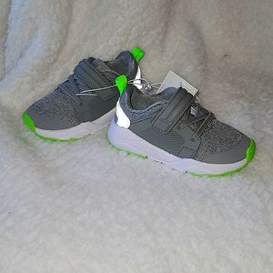 Infant sneakers